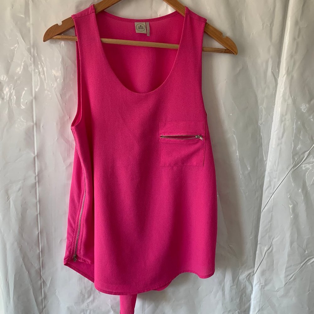 Paper Crane Side Zipper Details U Neck Tank Blouse